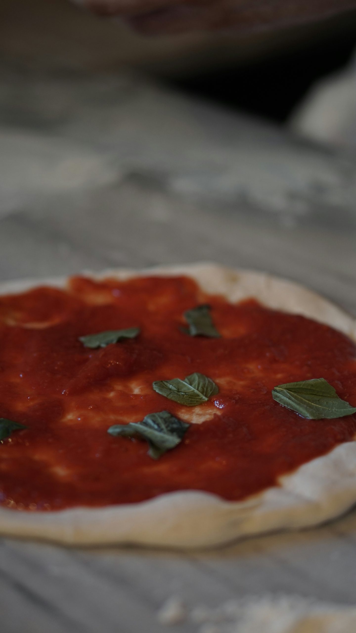Pizza sauce made with hot break tomato paste
